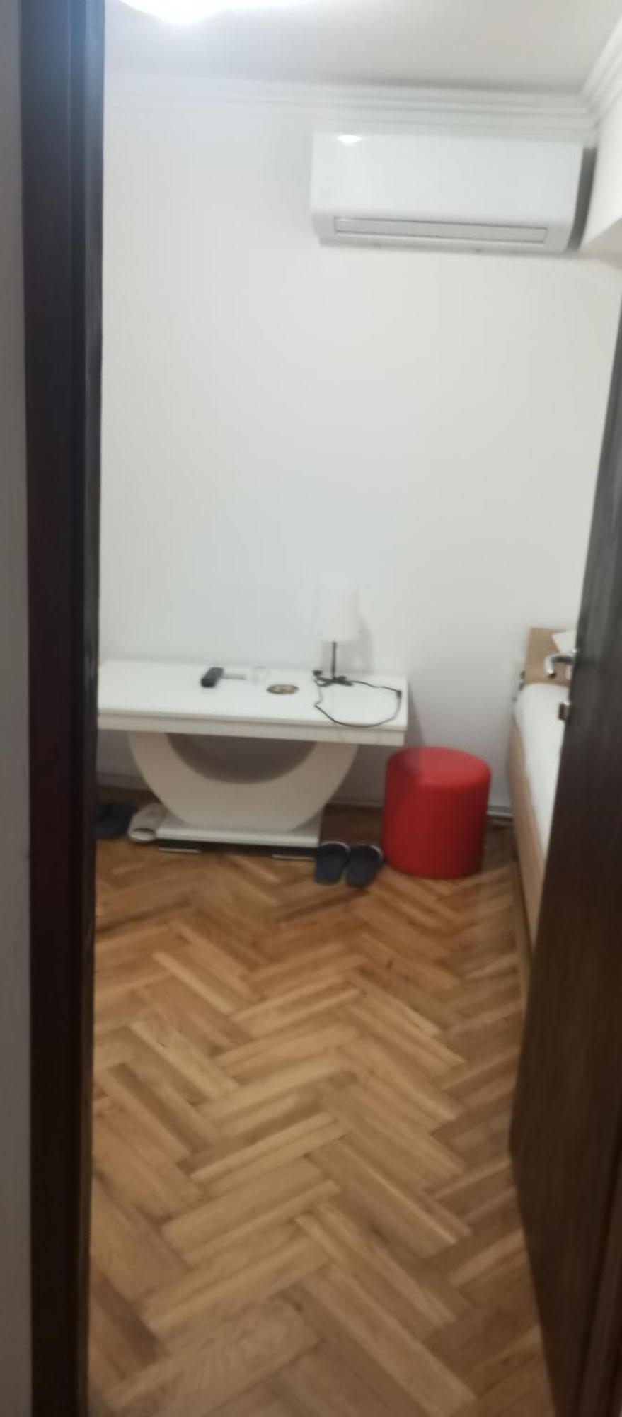 Airport Md Rooms 2 贝尔格莱德 外观 照片